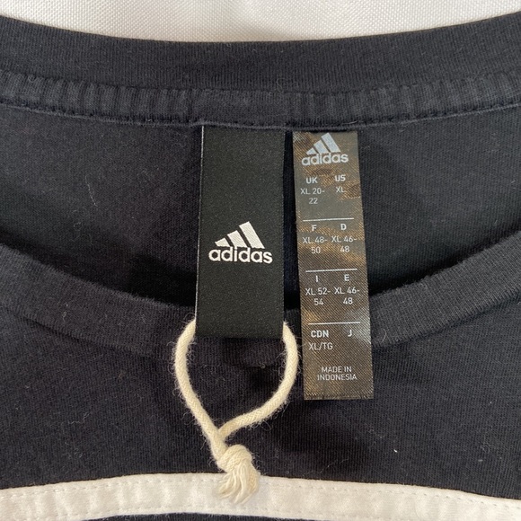 Adidas cropped tri-stripe crop top XL - Picture 11 of 16